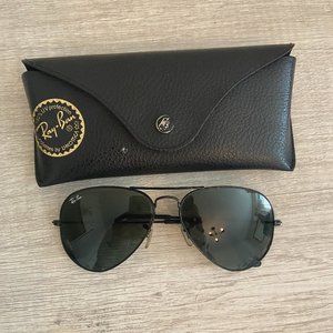 Ray-Ban Black Aviators with Case